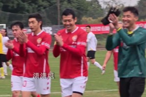 老男孩们齐聚！北京队赛后致谢上海队，最有爱的一次京沪对决❤